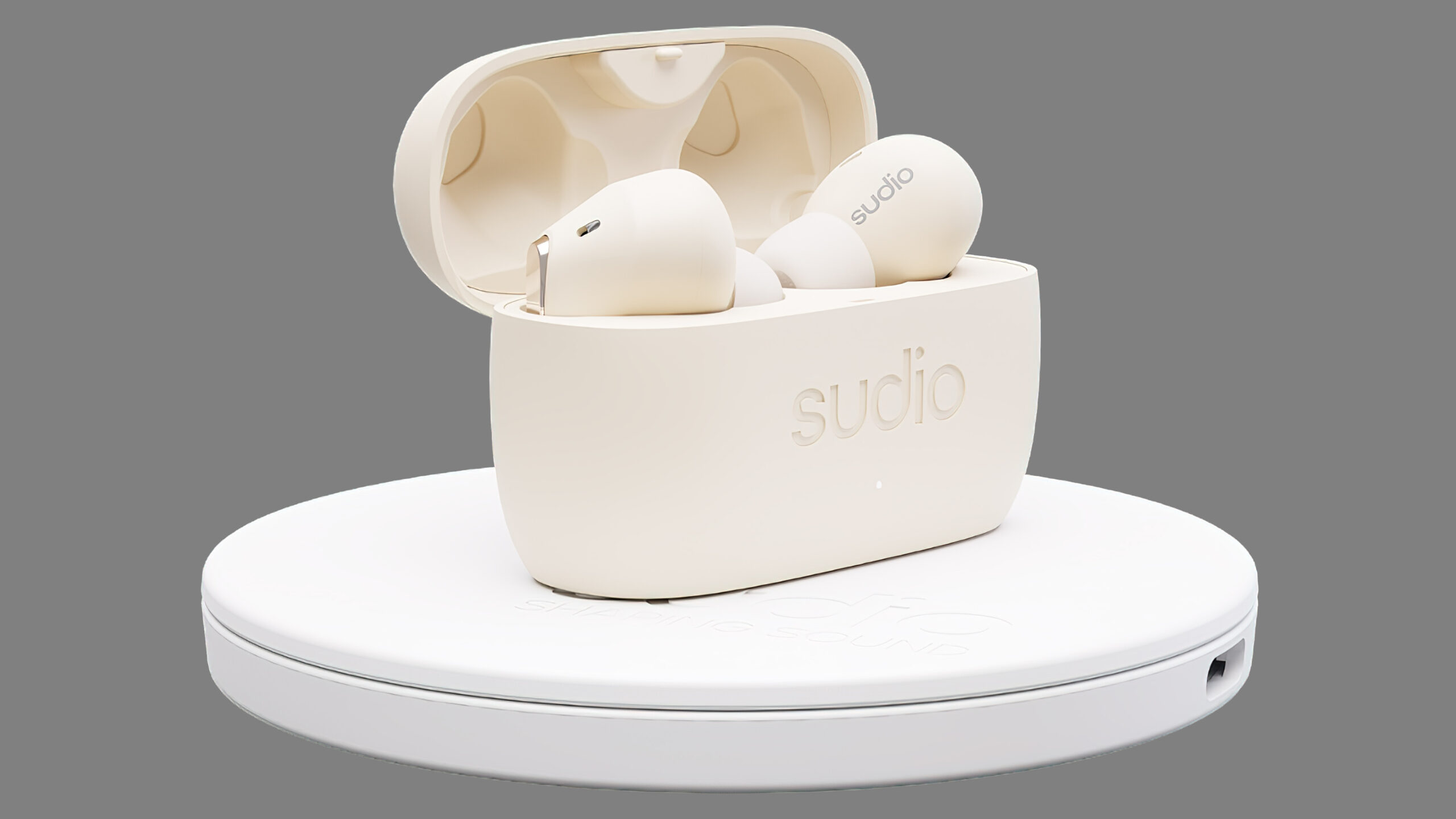 Sudio E2 wireless charging 2 Sudio E2 wireless charging 2