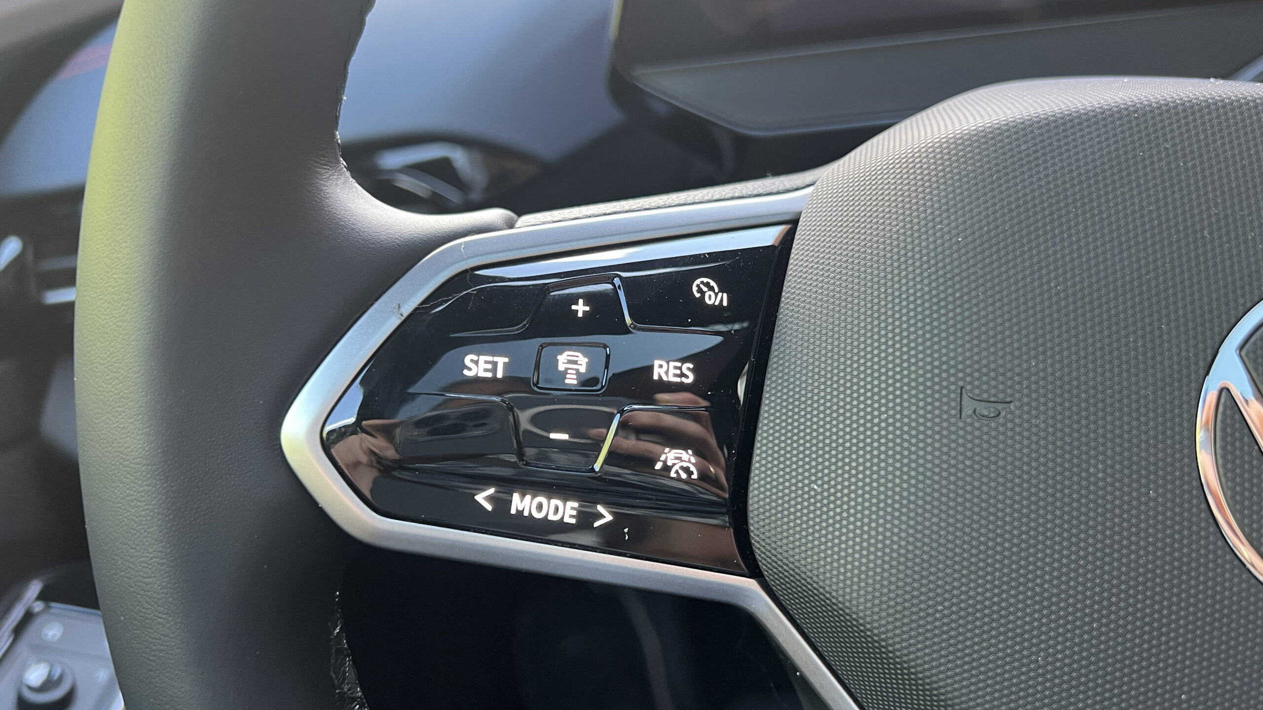 Volkswagen ID5 GTX haptic feedback buttons