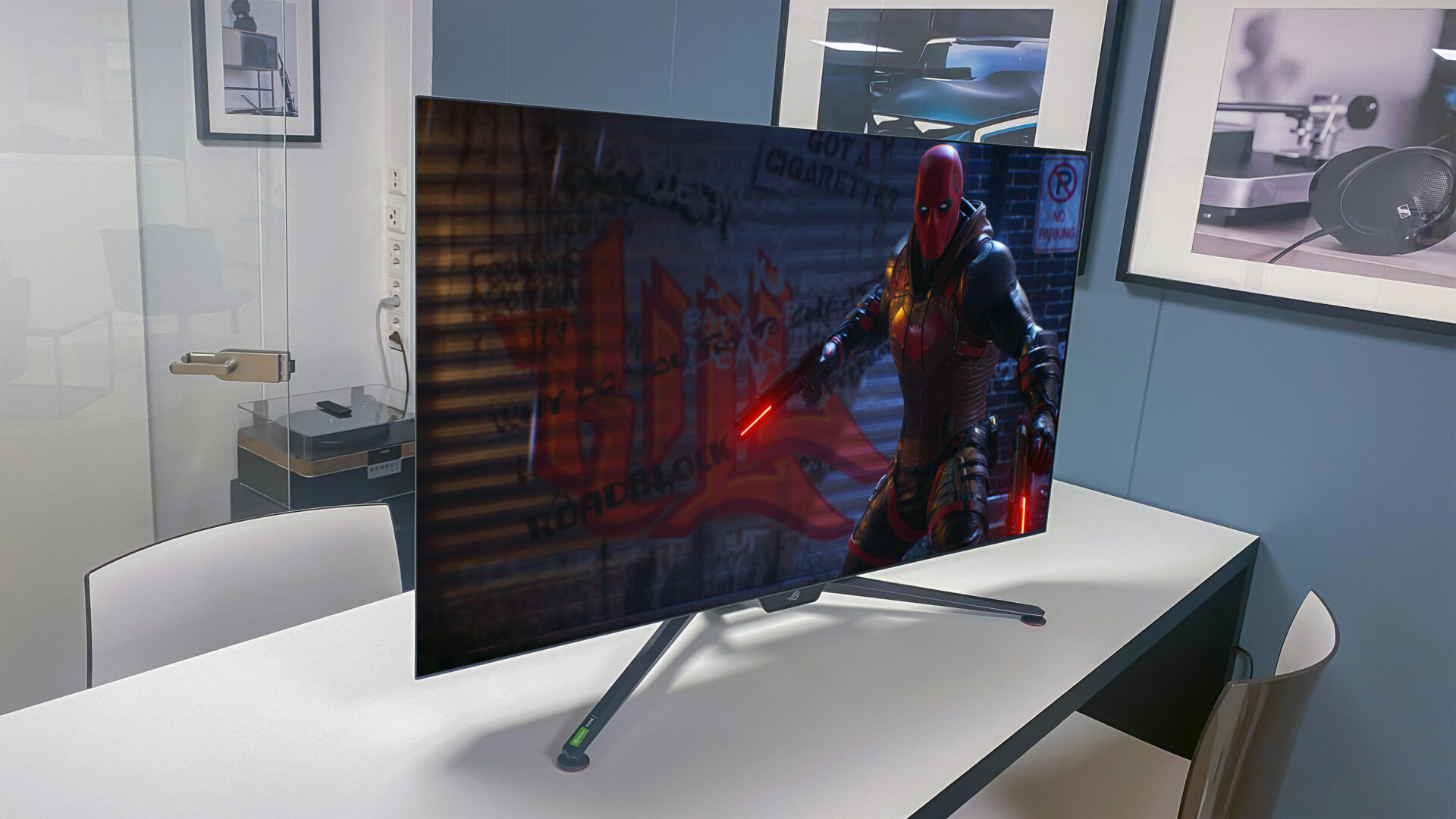 Asus ROG Swift OLED PG42UQ SPREAD 1920x1080 1