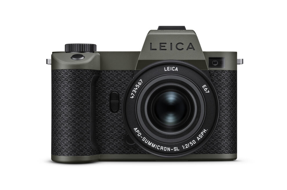 Leica_SL2-S_Reporter_front_lens_LoRes_RGB-989x656