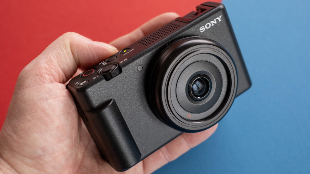 Sony ZV-1F 1 SONY ZV 1F 2