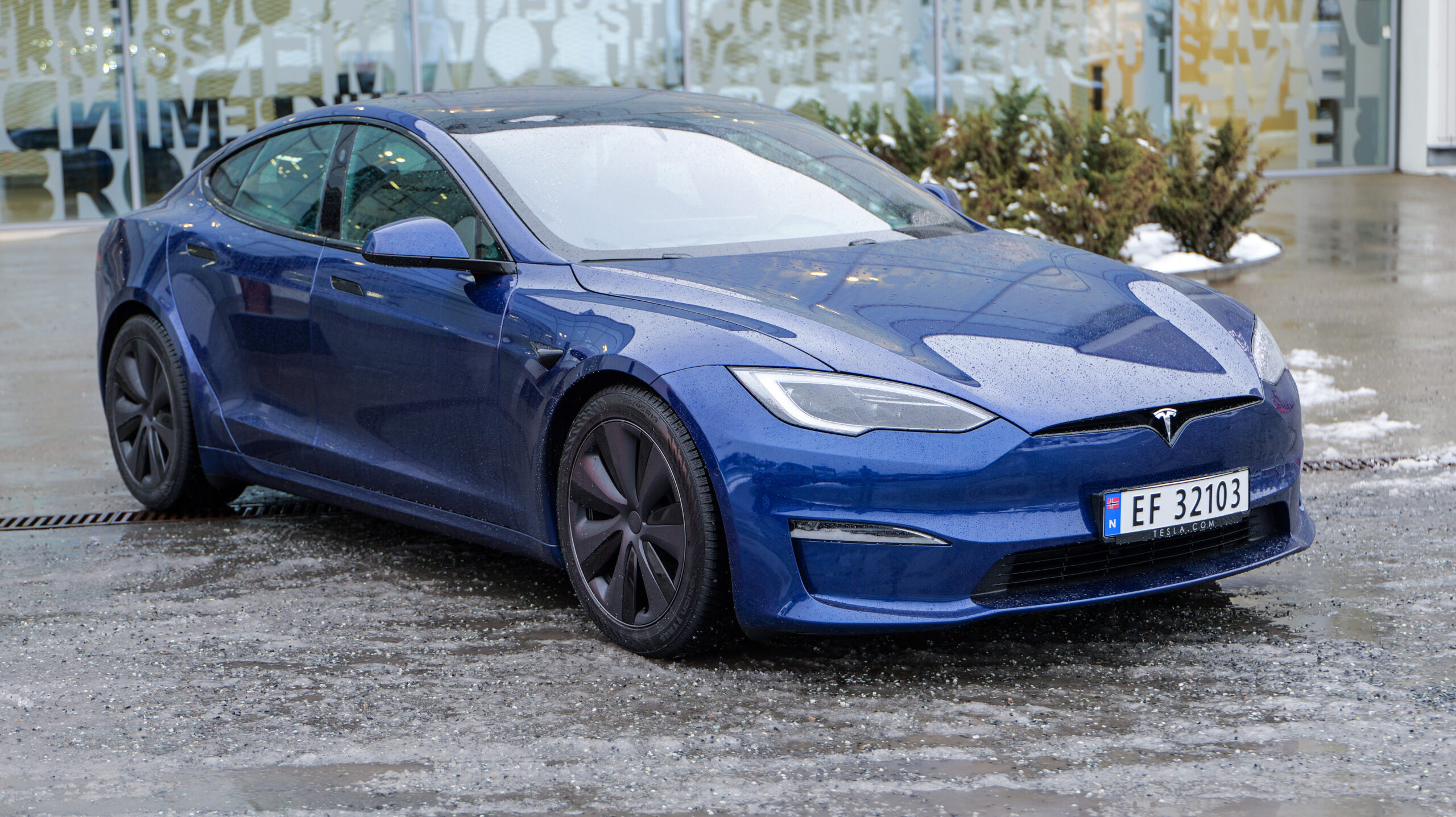 Tesla Model S Plaid 11 Tesla Model S Plaid front angle