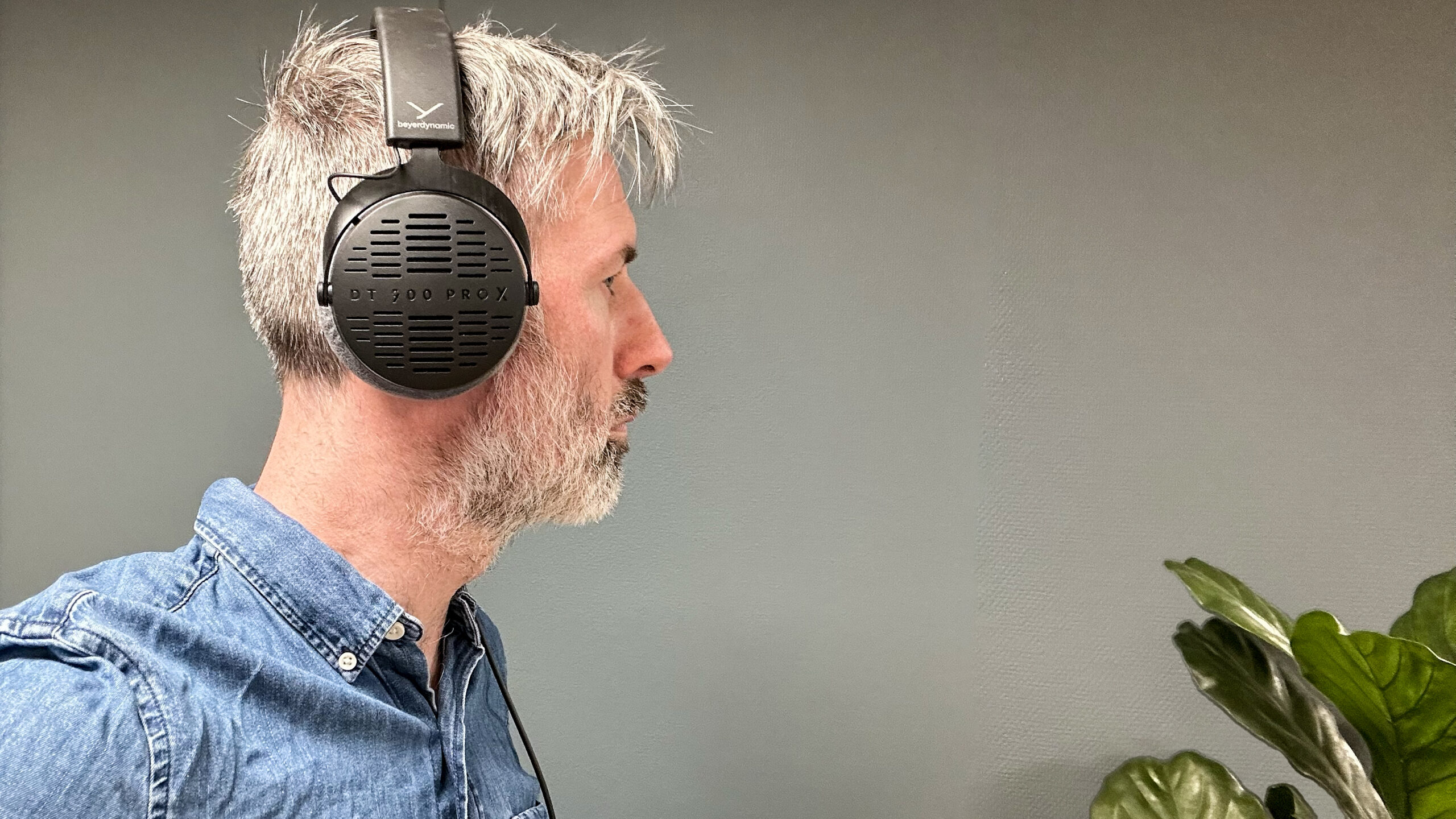 Beyerdynamic DT 900 Pro X 8 Beyerdynamic DT 900 Pro X Graabein selfie GeirNordby
