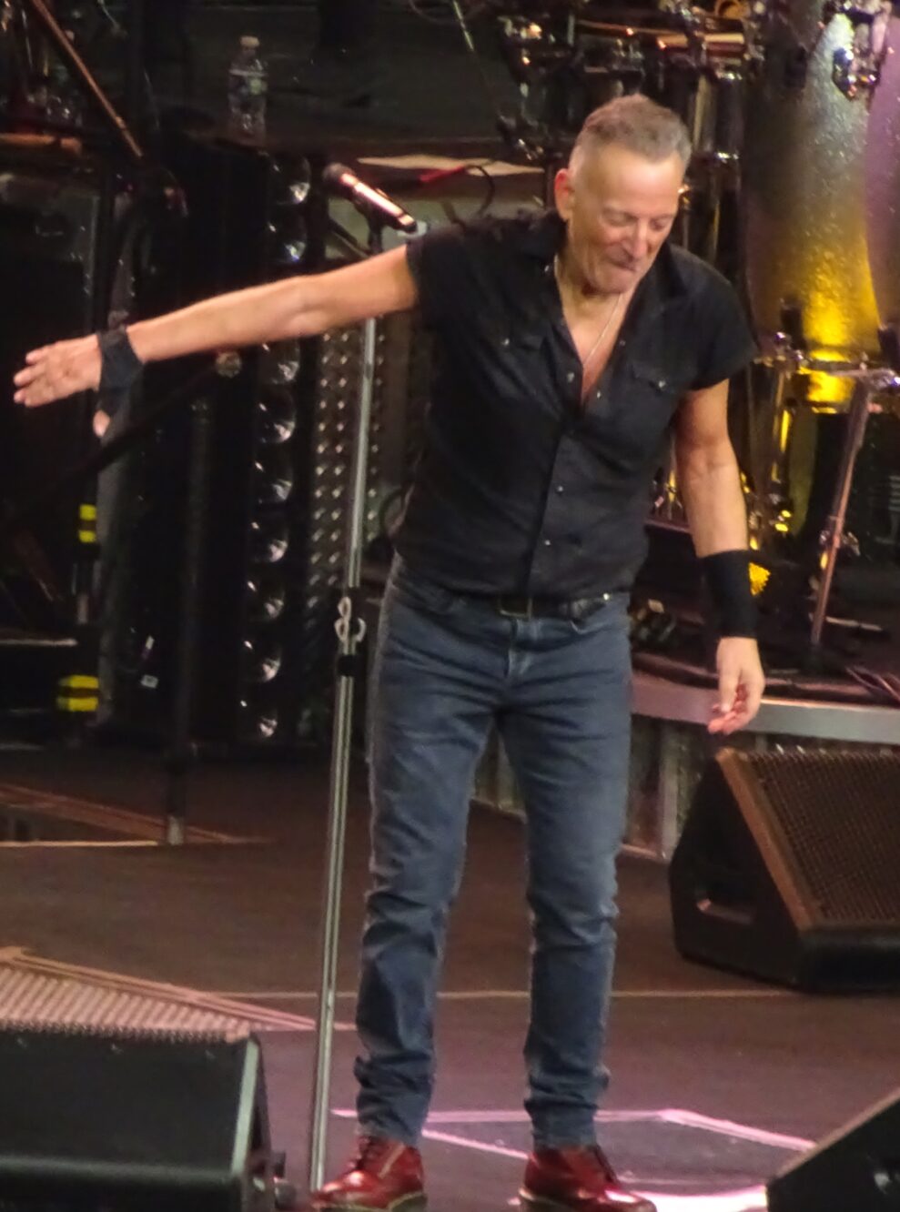 Bruce-Springsteen-Tour-2023_1-126-989x1332