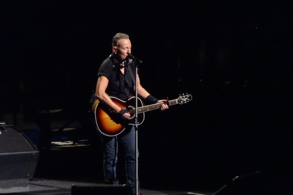 Bruce-Springsteen-Tour-2023_1-128-989x659
