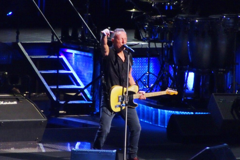 Bruce-Springsteen-Tour-2023_1-65-989x659