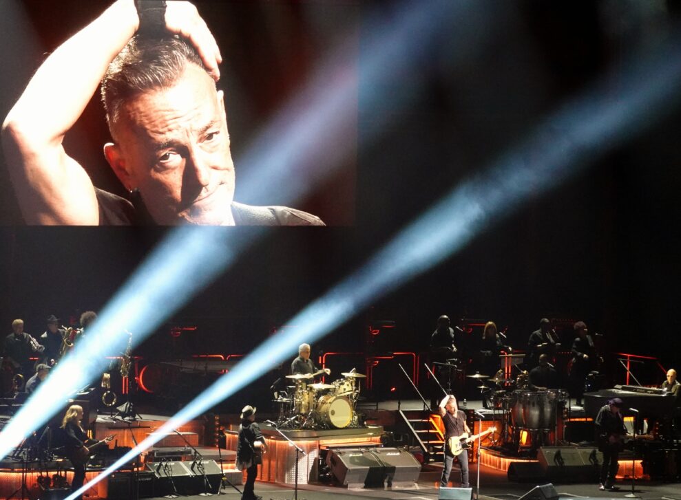 Bruce-Springsteen-Tour-2023_1-66-989x727