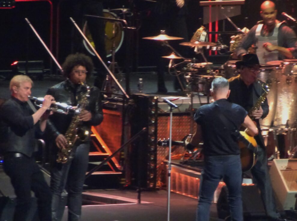 Bruce-Springsteen-Tour-2023_1-72-989x735