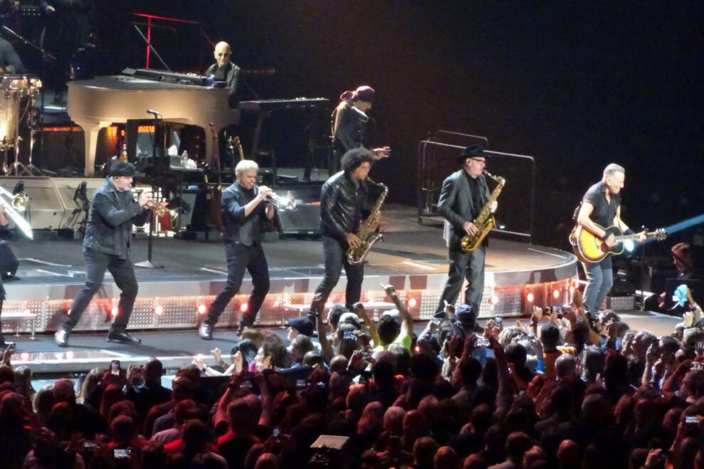 Bruce-Springsteen-Tour-2023_1-74-989x659