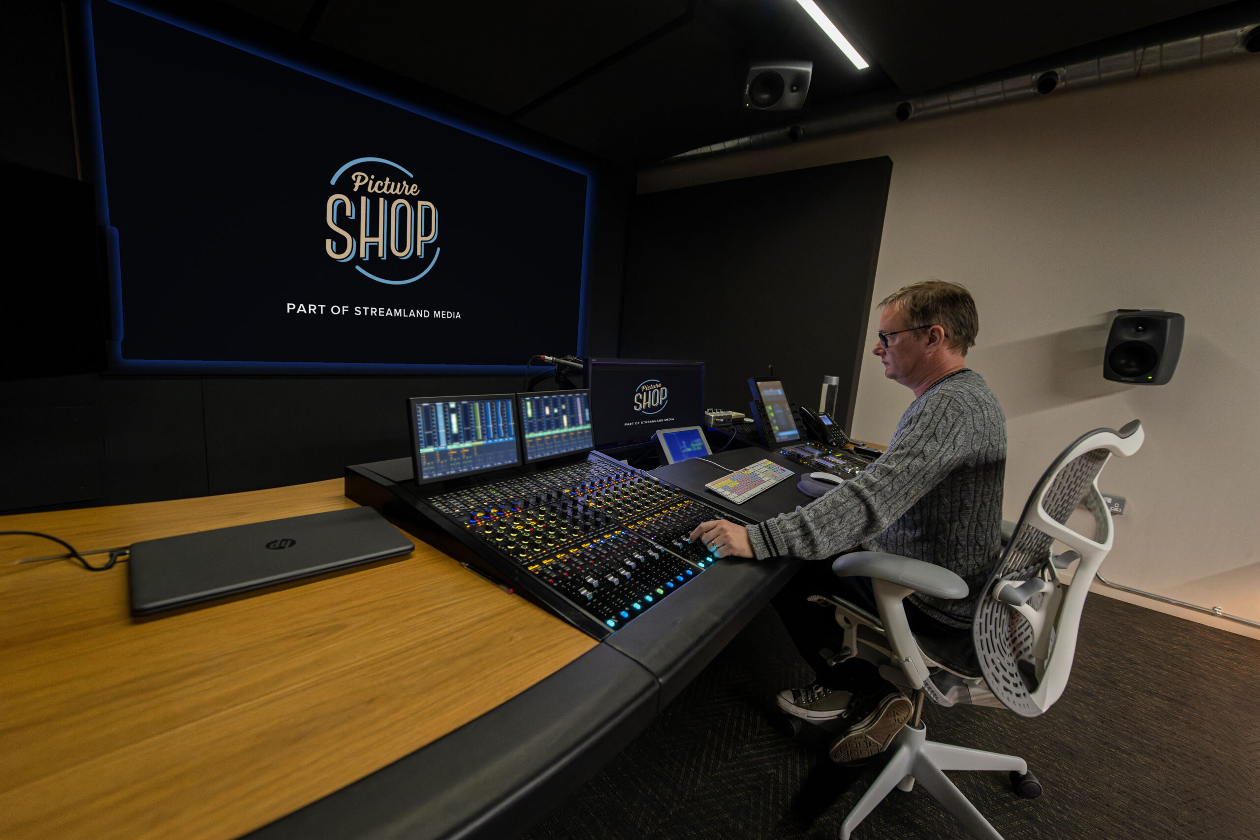Besøg hos Dolby i London: Smagsprøve på fremtidens lyd 3 Audio studio image scaled