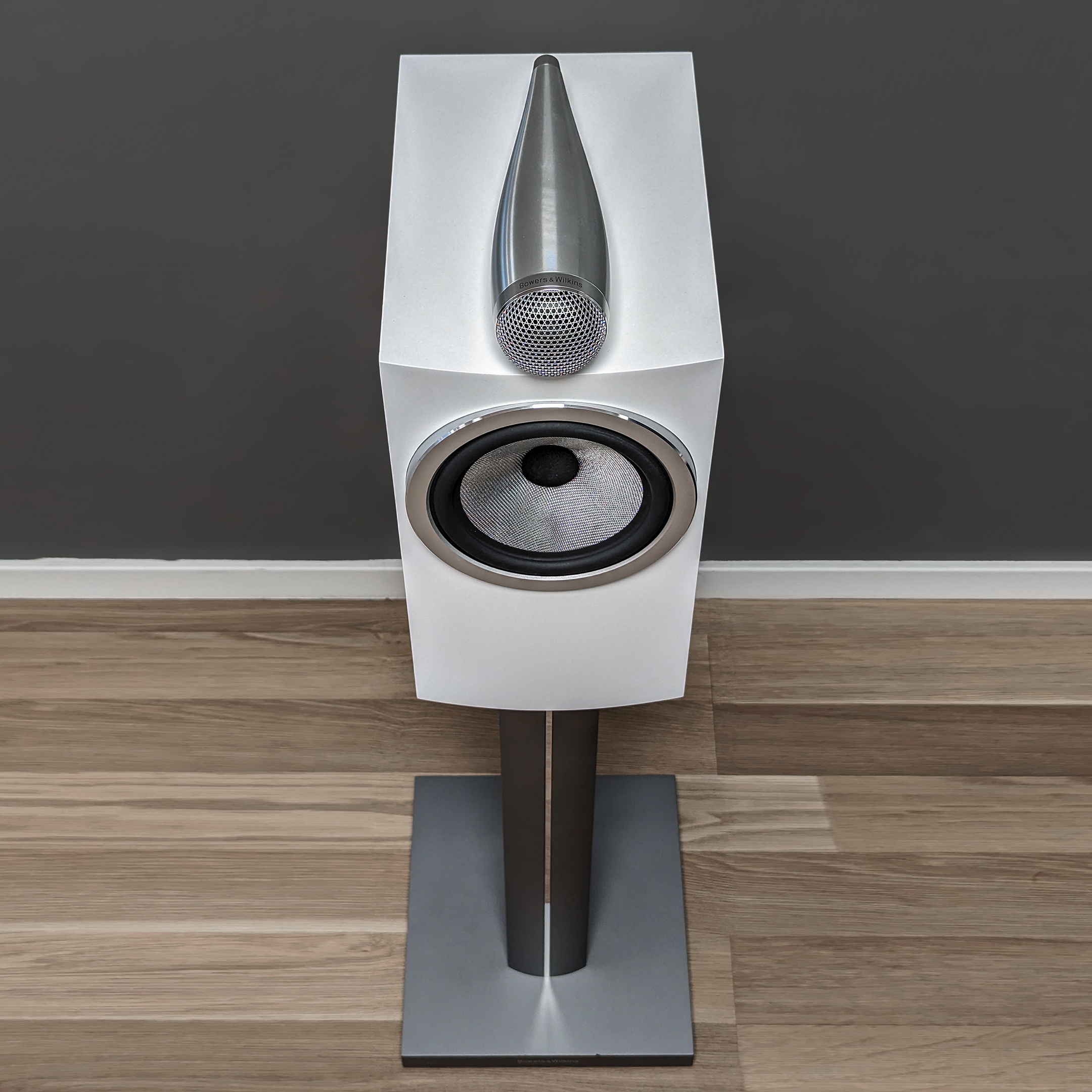 Bowers & Wilkins 705 S3 bird perspective GeirNordby