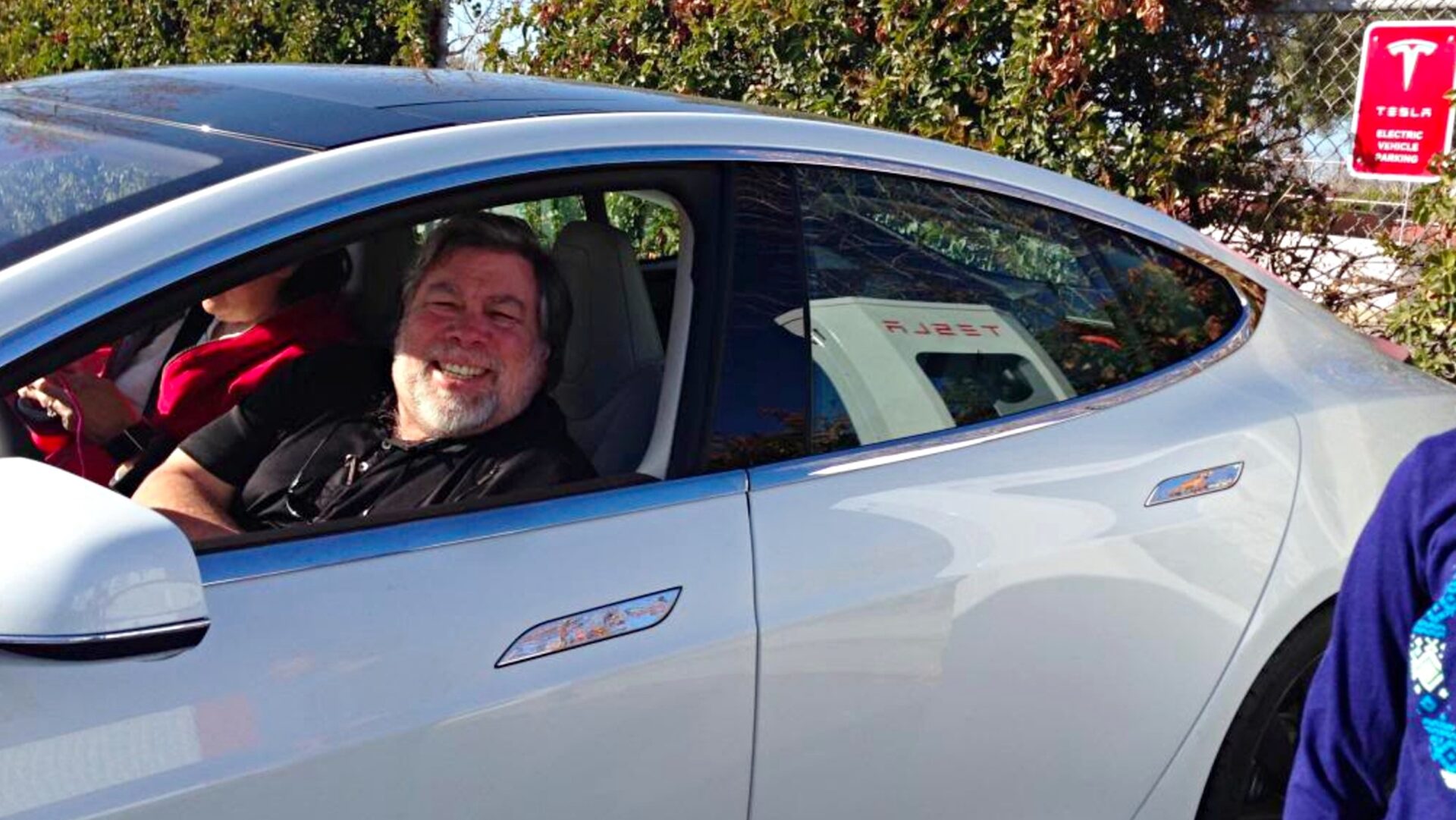 Steve Wozniak med heftig kritik af Tesla