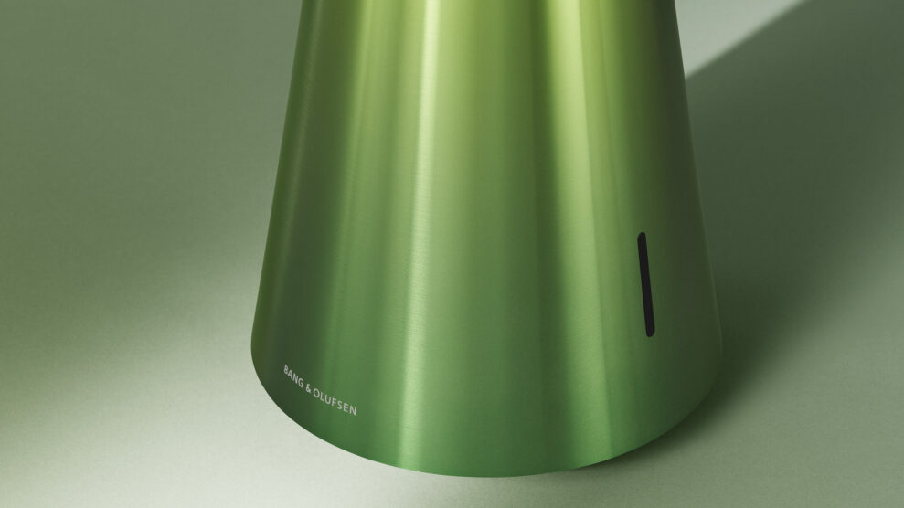 Beosound 2 3rd Gen. 0005 Limited Edition Gradient Green