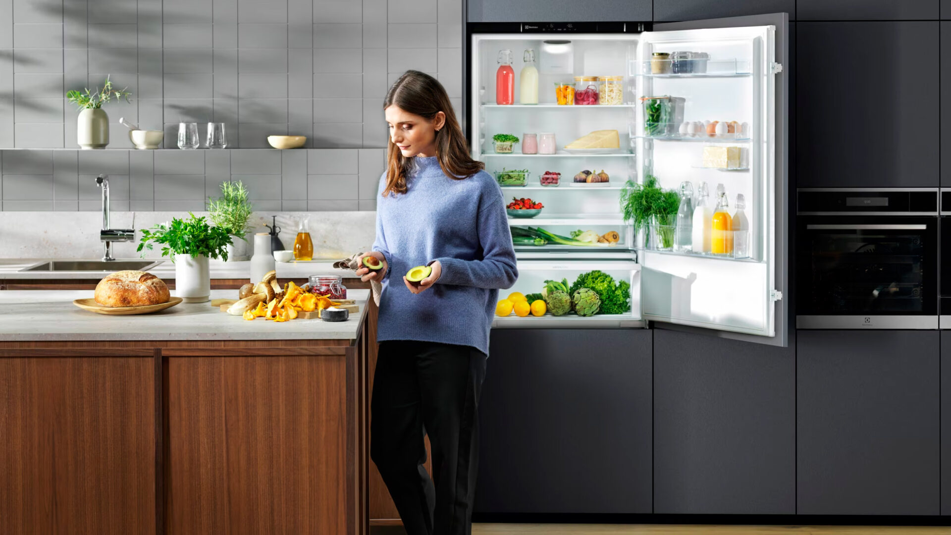 Electrolux køle-/fryseskab med ny teknologi og genbrugsplast