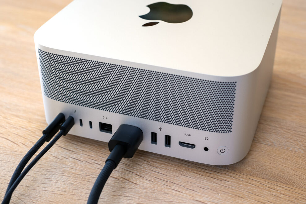 Mac Studio (M2 Ultra) 2 Mac Studio M2 Ultra 5