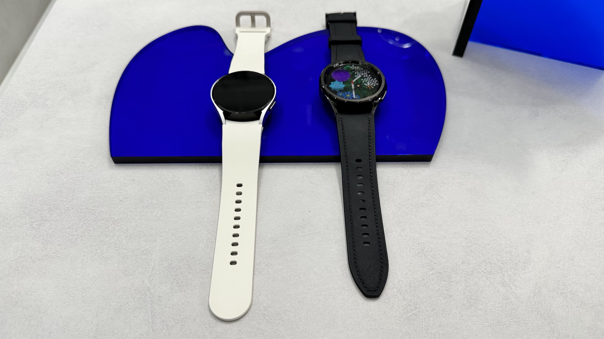 Samsung Galaxy Watch 6Samsung Galaxy Watch 6 Classic