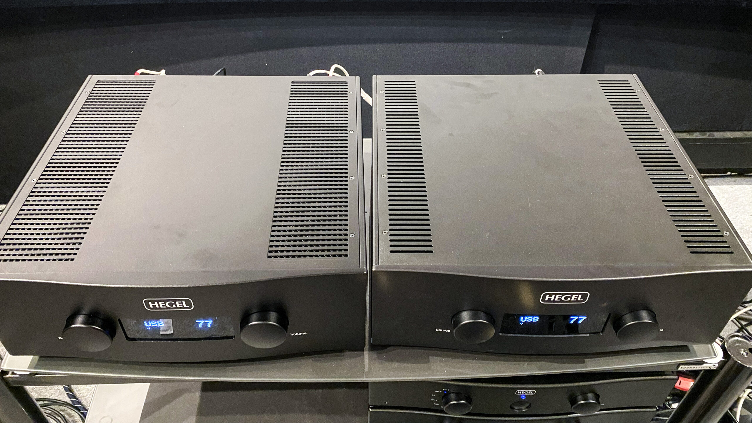Hegel H600 2 Hegel H600 H590