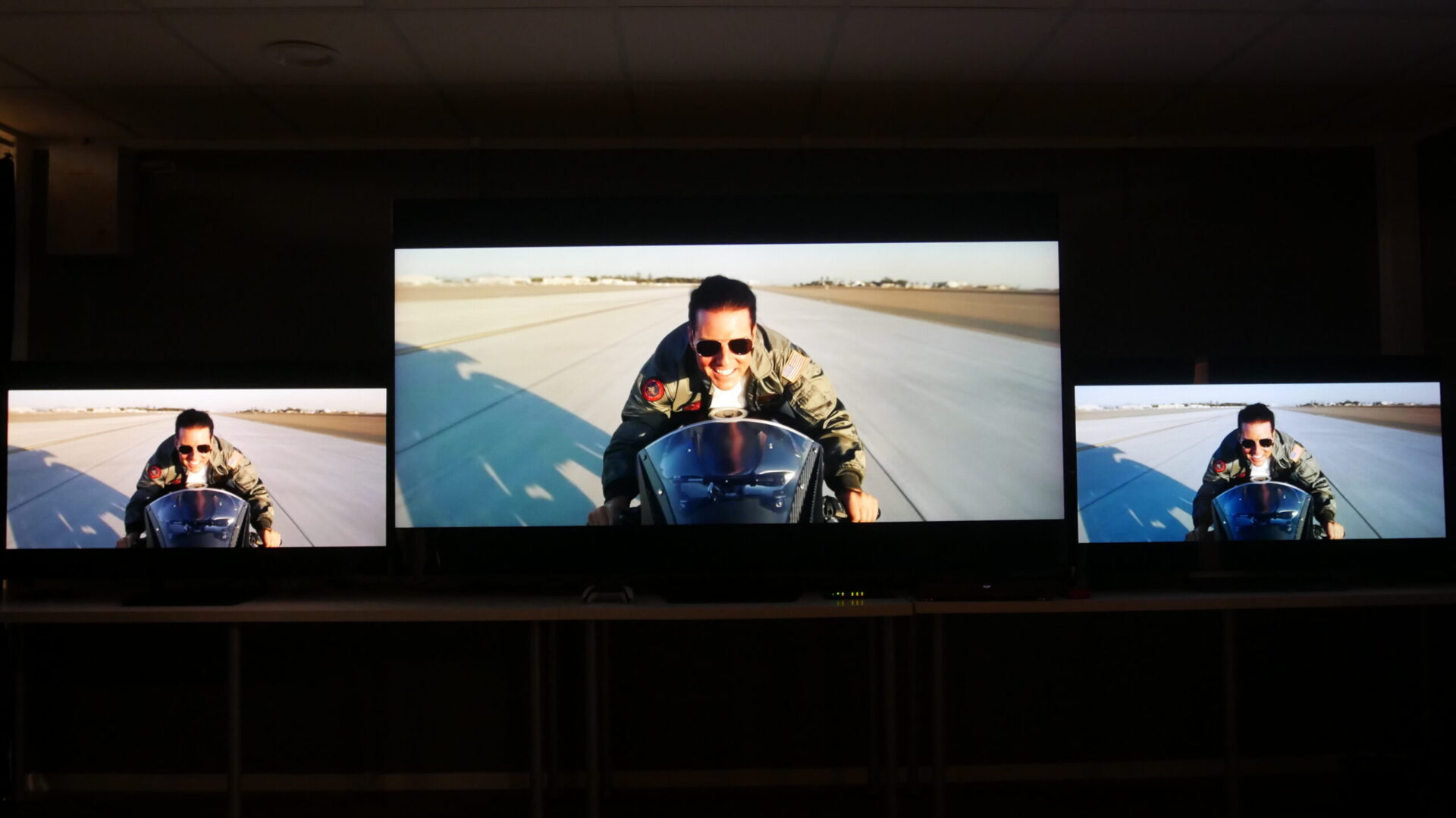 Samsung TQ98Q80C Top Gun scaled 1