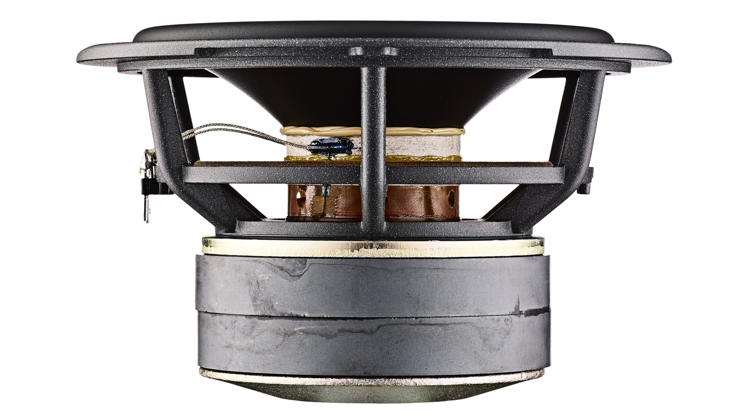 Dynaudio Contour 30i 3 Dynaudio Contour i midrange scaled 1