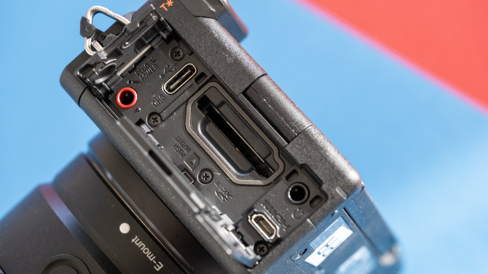 Sony a6700 3 Sony a6700 ports