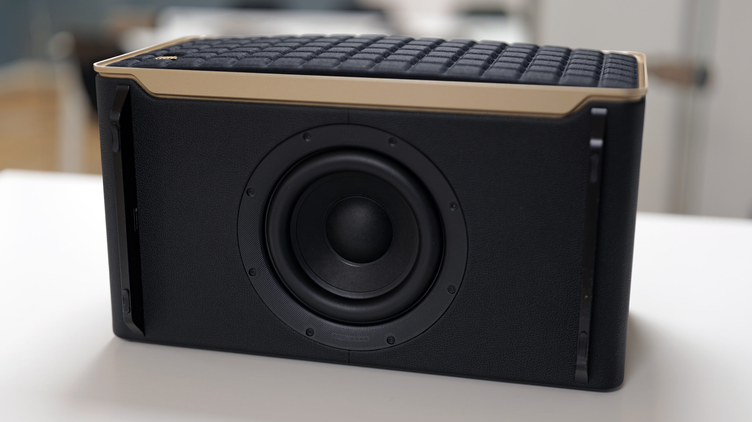 JBL Authentics 500 4 JBL Authentics 500 subwoofer