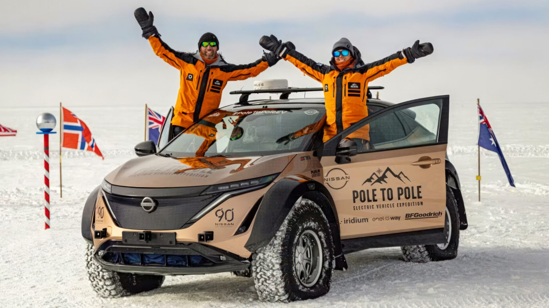 Fra Nordpolen til Sydpolen – for første gang i bil