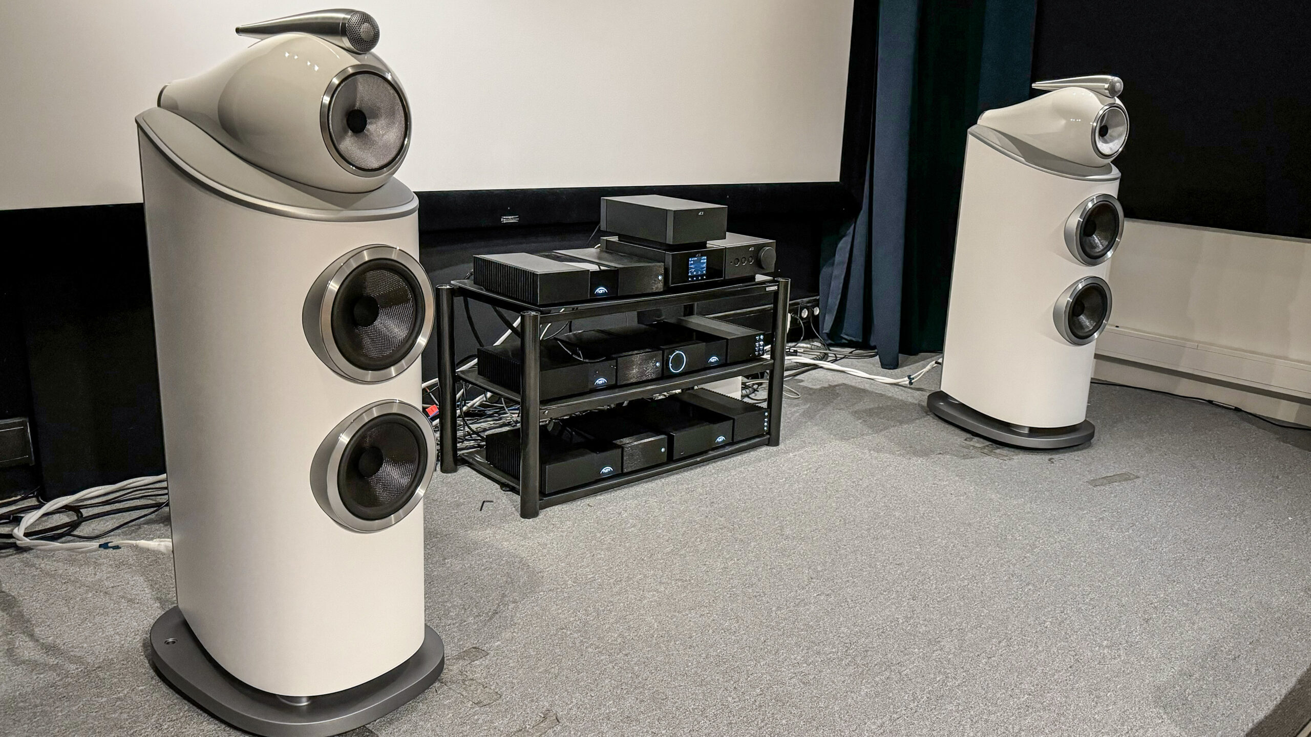 dCS Lina Network DAC 2.0 5 dCS Lina Network DAC in system