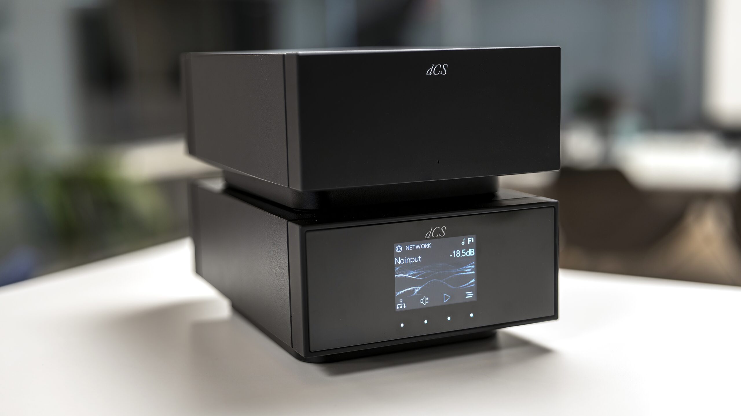 dCS Lina Network DAC 2.0 7 dCS Lina Streaming DAC _ Master Clock-scaled