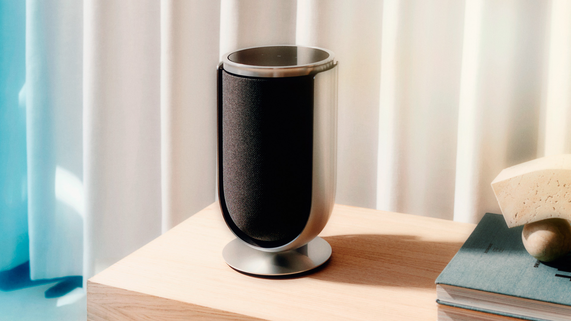Bang & Olufsen Beolab 8 1 Fidelity from every angle 2023 BL8 Digital EN 1920x1080 Crop Clean 0025