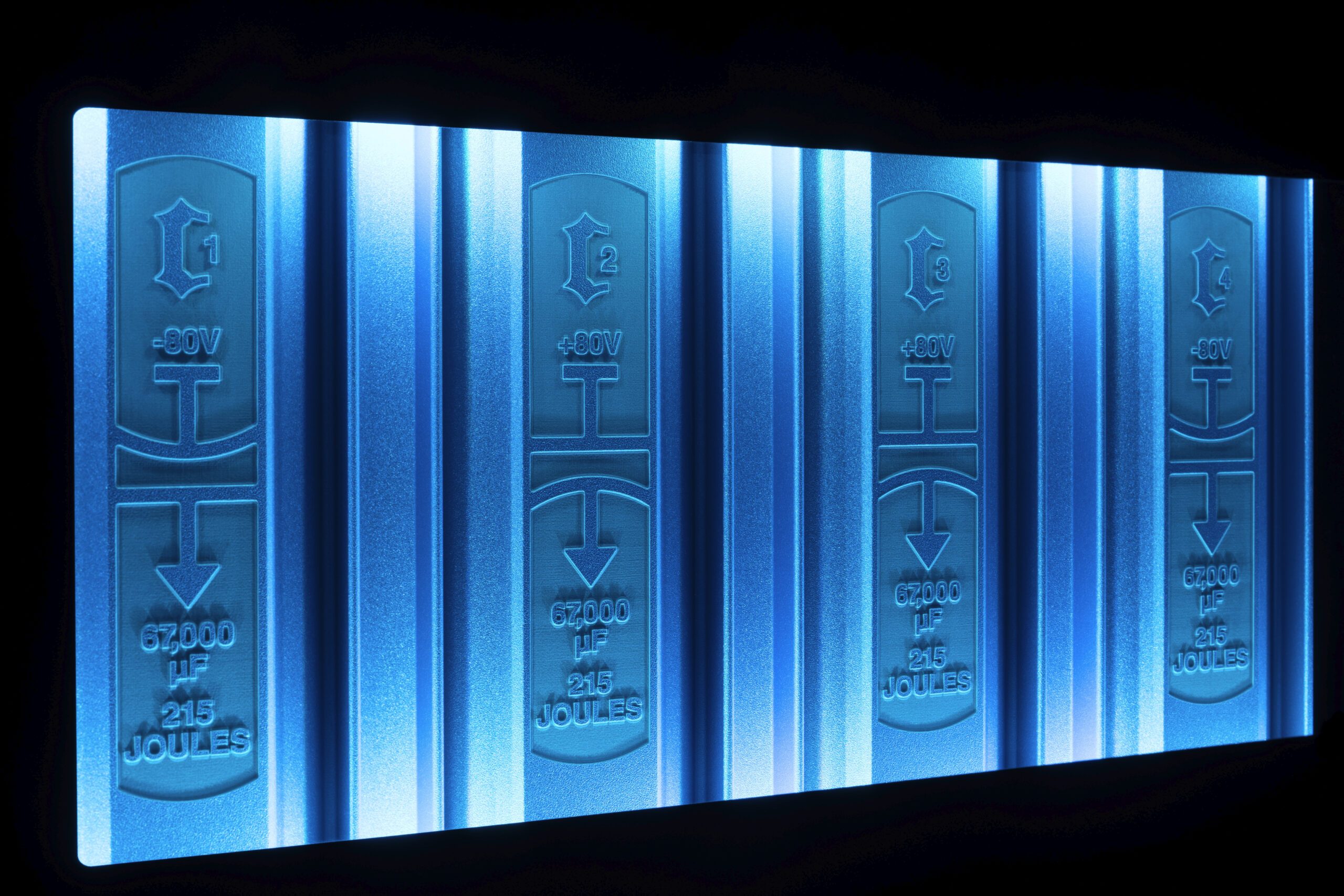 McIntosh MC2.1KW markerer 75-års jubilæum 5 MC2.1KW PM Power Bank Close Up hi res scaled