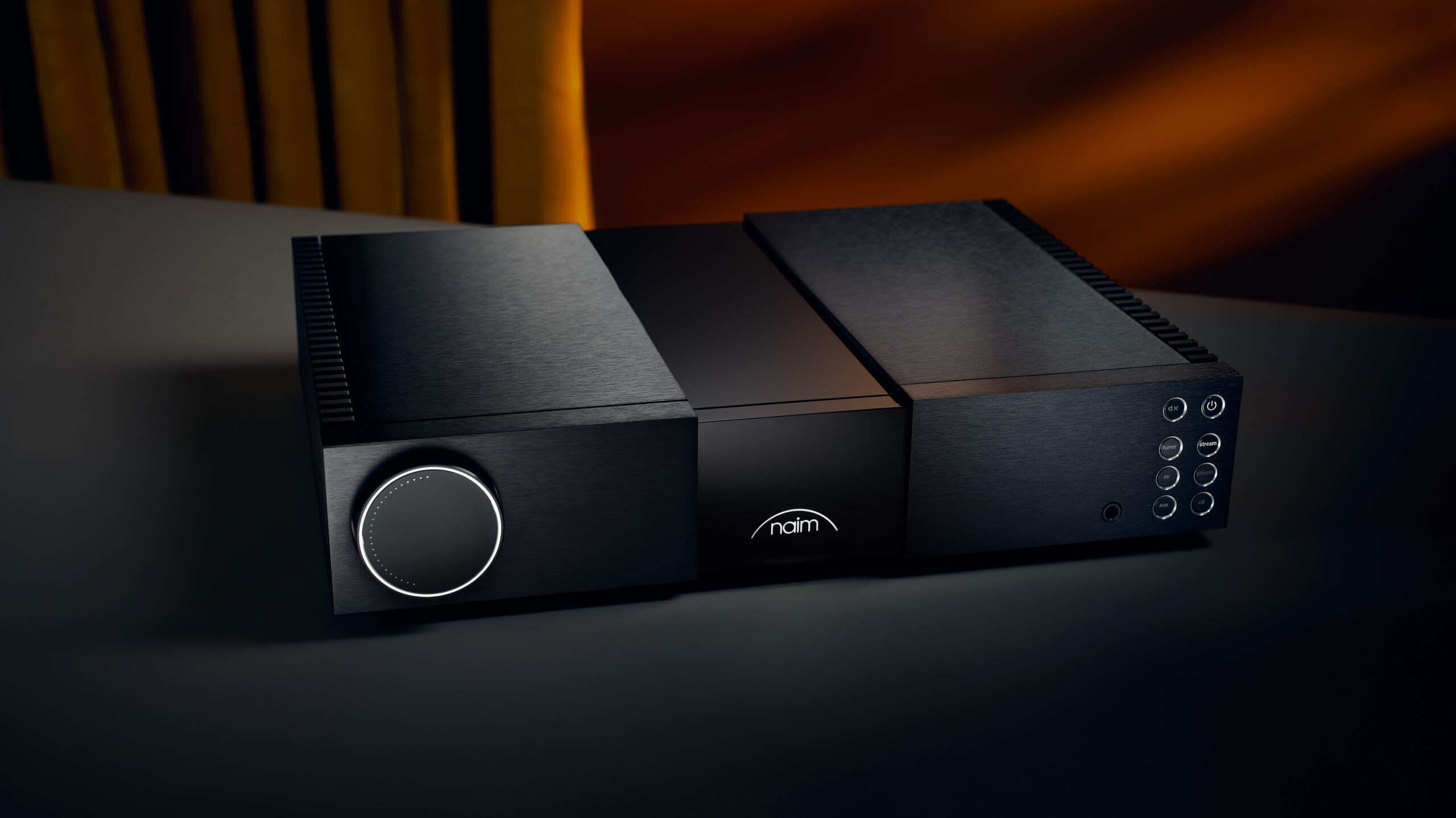 Naim New Classic 300 3 Naim NAC-332 lifestyle