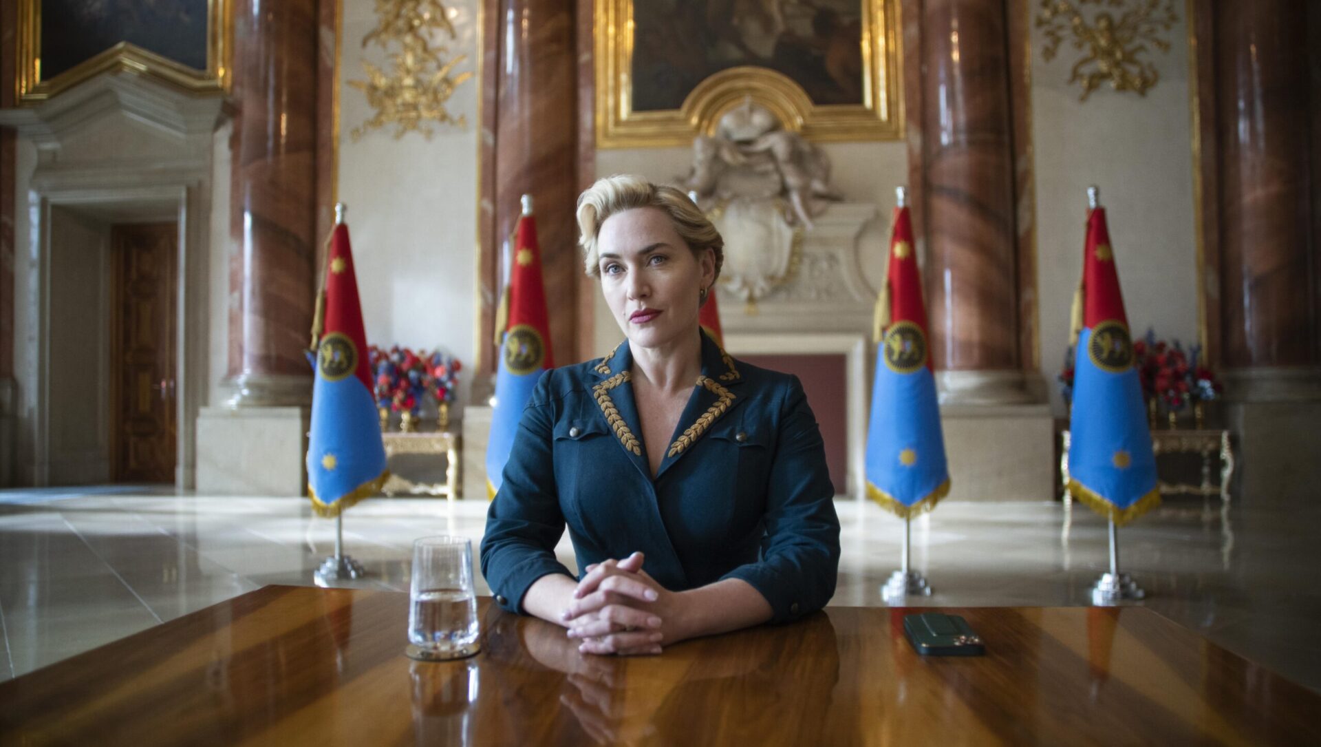 Kate Winslet i The Regime – traileren er her