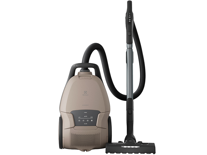 Electrolux-800BaggedCleaner_walnut-beige Electrolux-800BaggedCleaner_walnut-beige