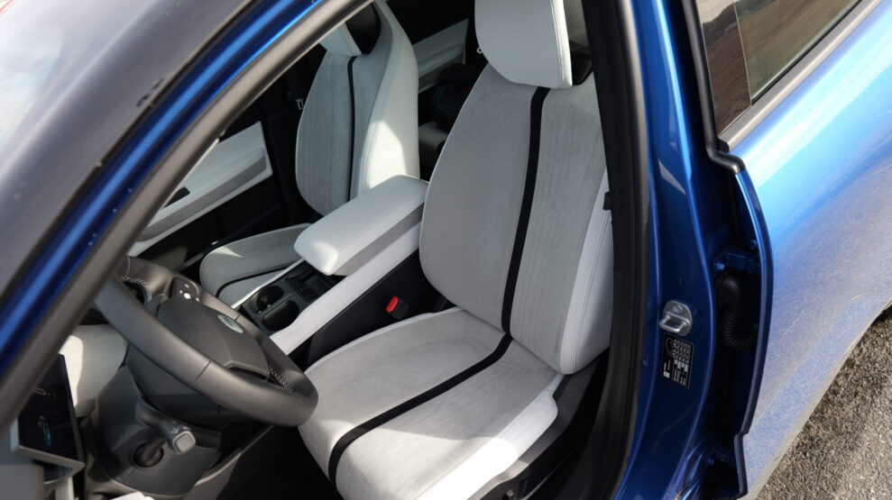 Fisker Ocean drivers seat scaled 1