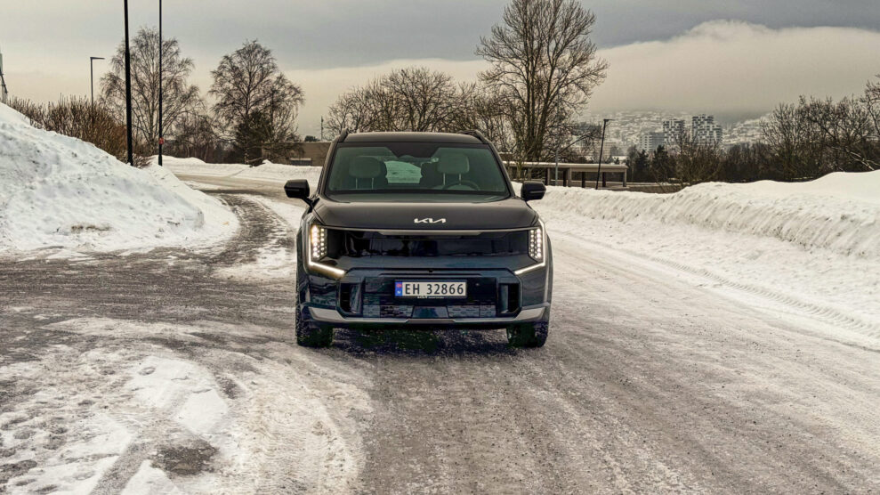 Kia EV9 front scaled 1