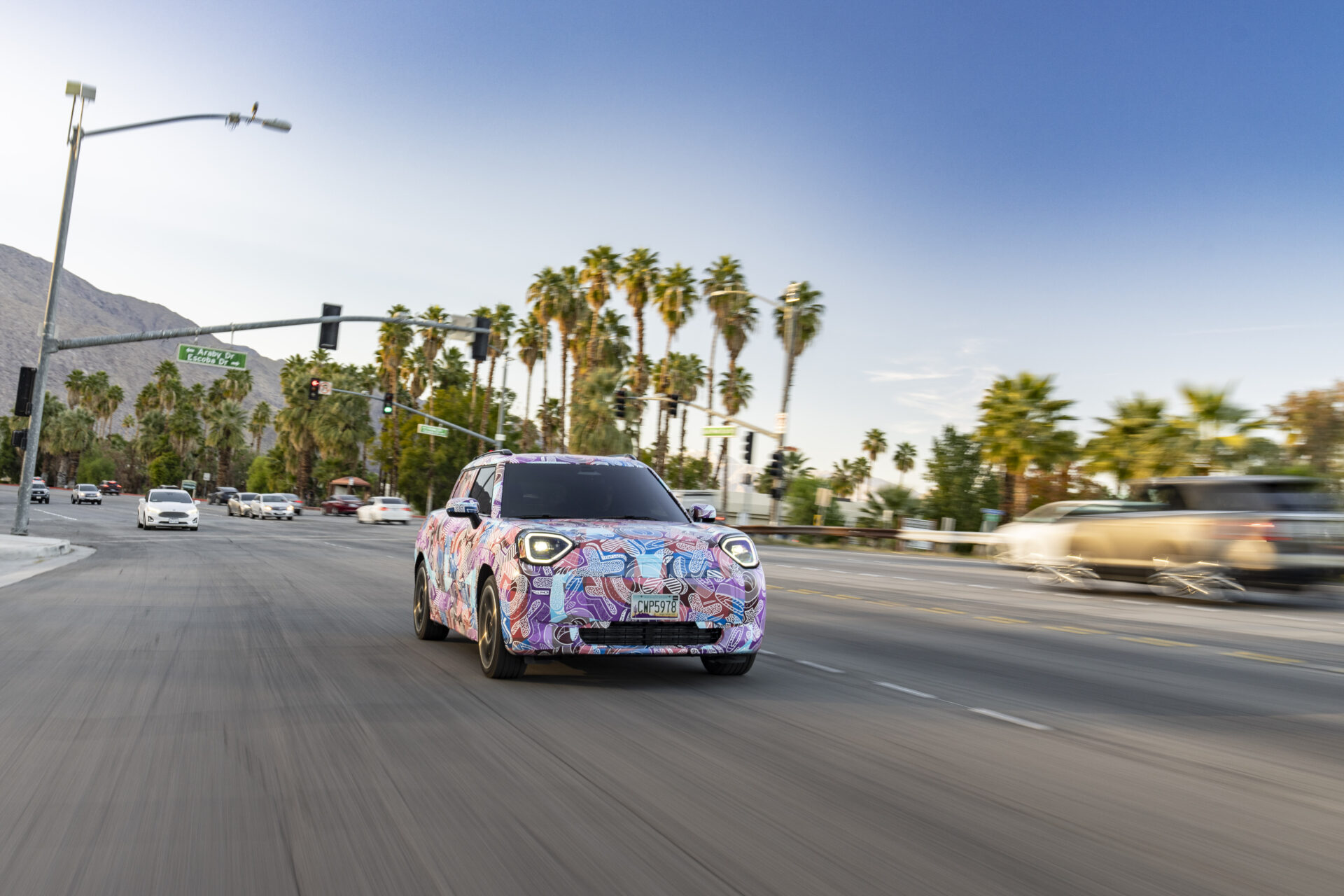 Mini Aceman nærmer sig