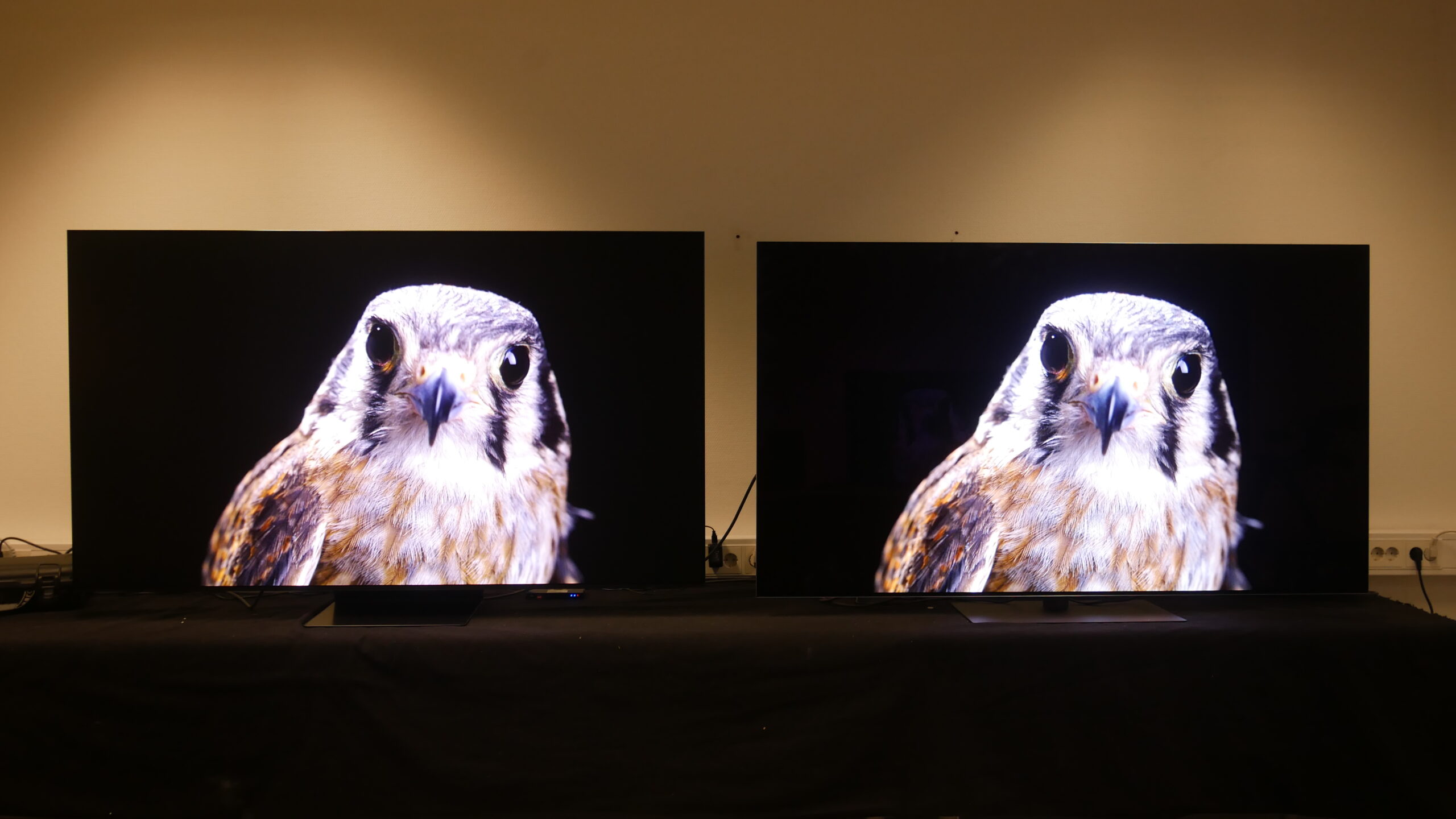 Samsung S95D vs LG OLED G4 4 1 scaled