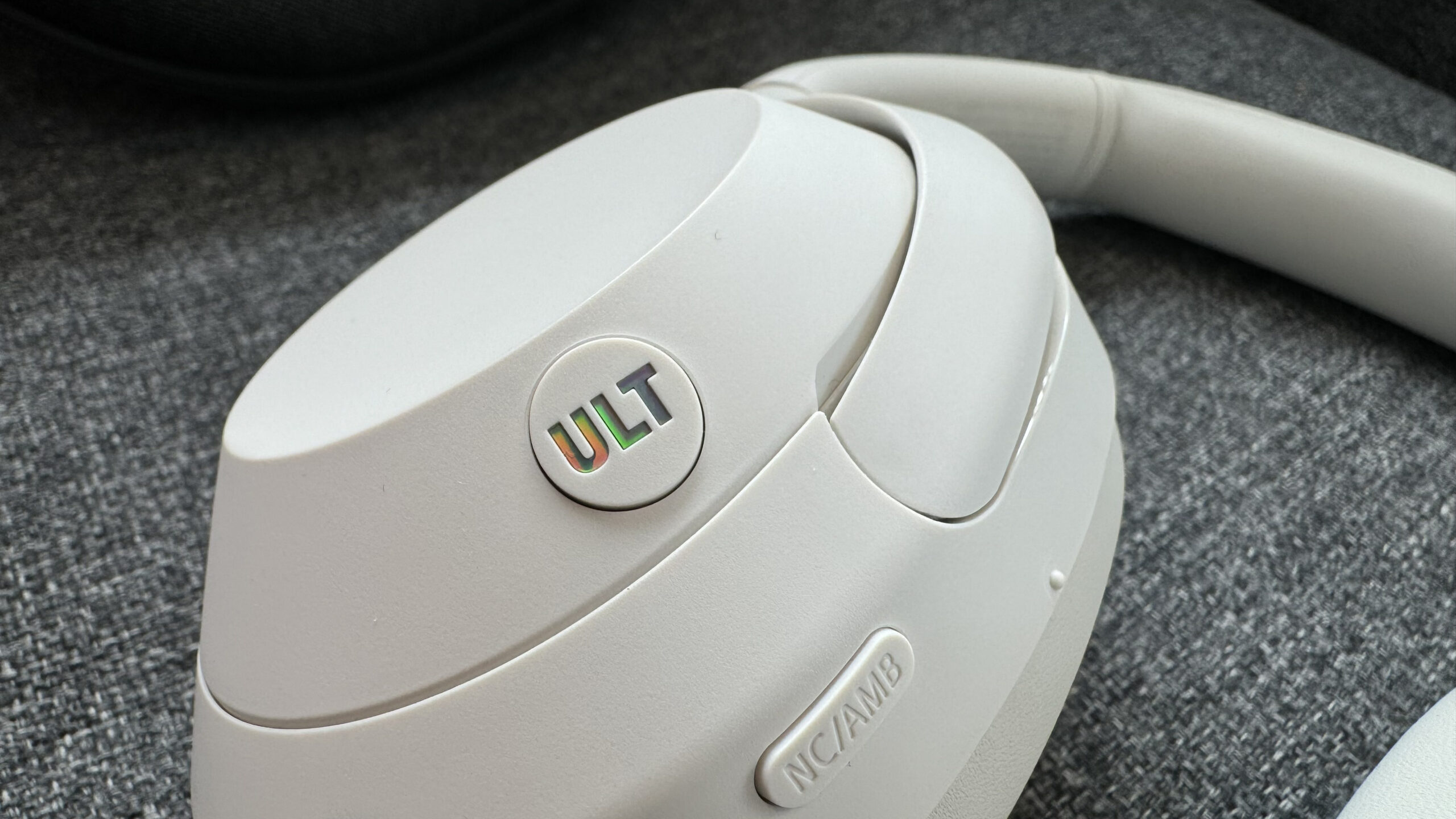 Sony ULT Wear - ULT button - GeirNordby