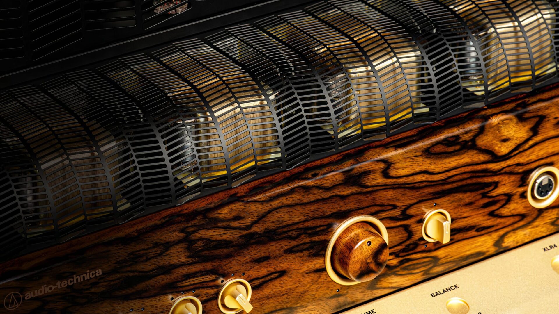 Ekstrem hovedtelefonforstærker fra Audio-Technica