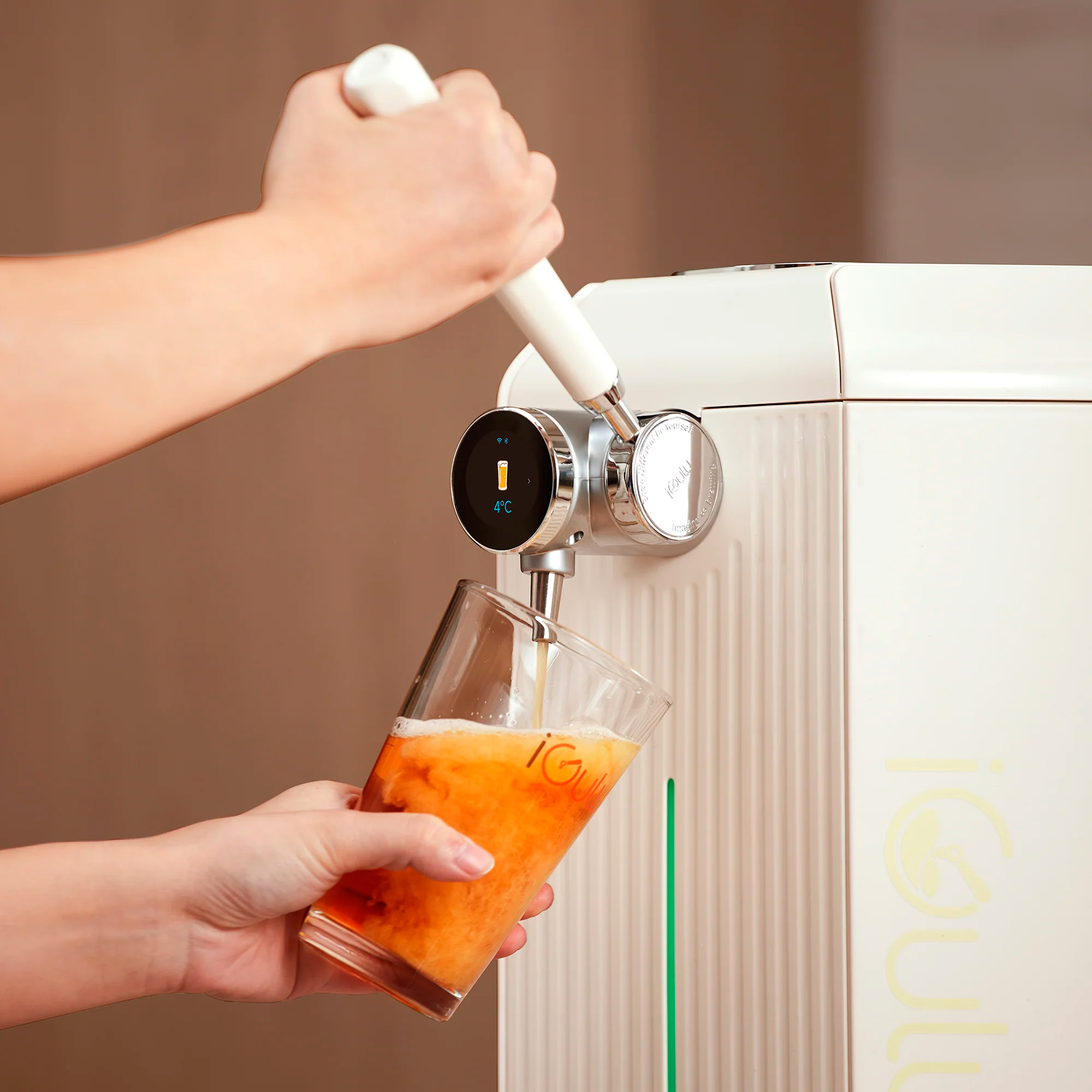 Automatiseret alt-i-et hjemmebryggeranlæg 1 Igulu HomeBrewer F1 pour