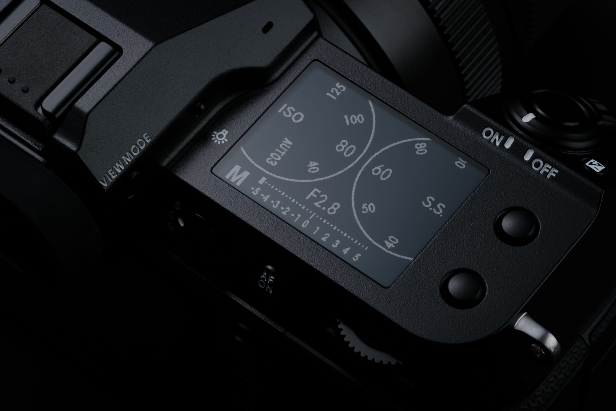 Product shots black background GFX100S II 13 scaled