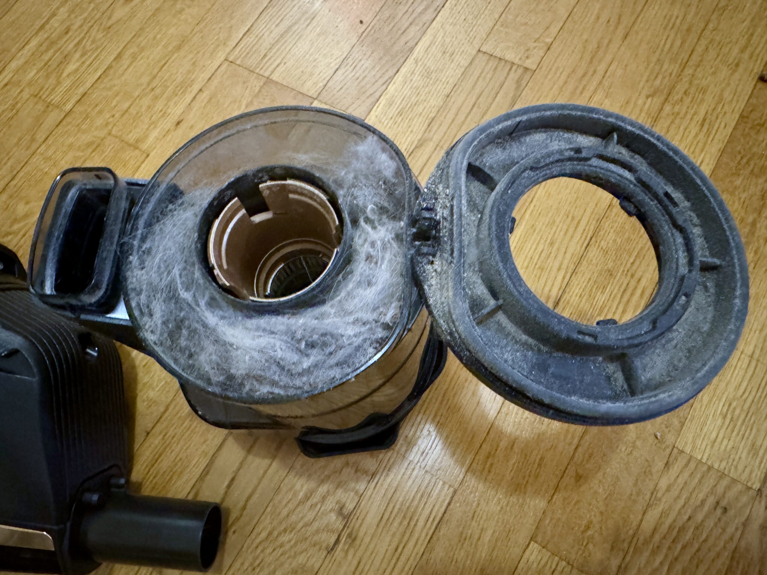 miele dust container scaled