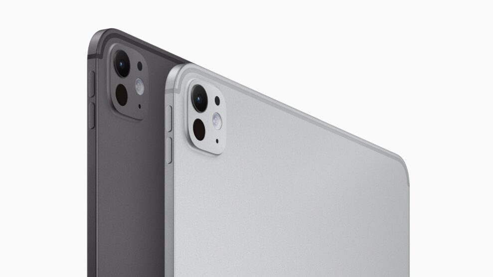 Apple iPad Pro 13” (2024) 3 Apple iPad Pro camera close up 240507