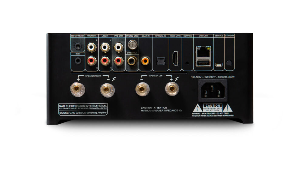 NAD C 700 V2 streamingforstærker 1 C 700 V2 Rear on White