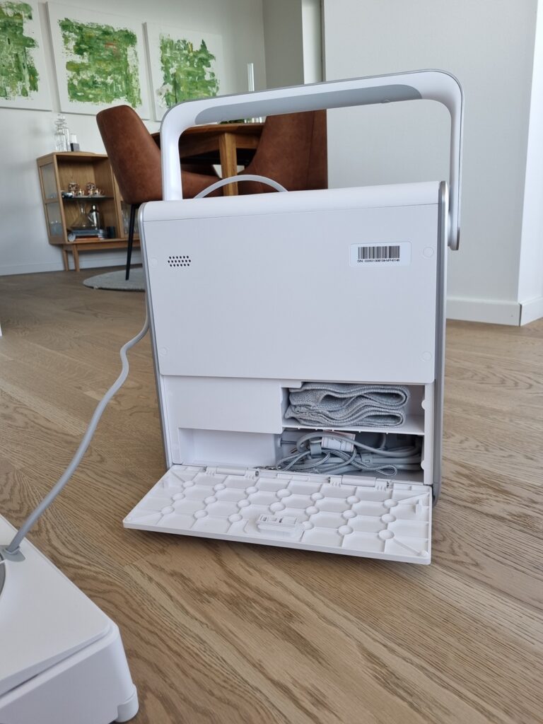 Ecovacs Winbot W2 Omni 1 Ecovacs baksida