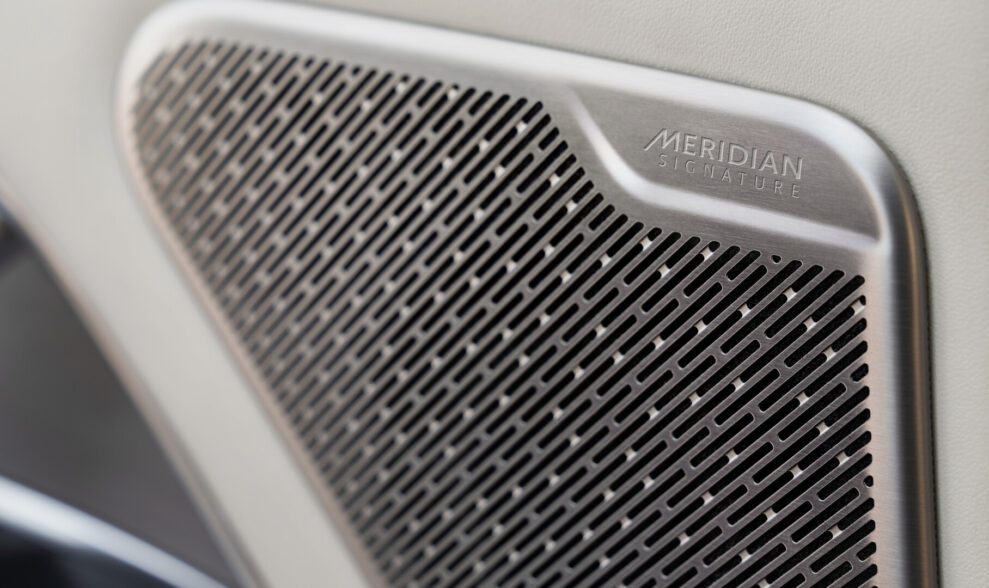Meridian Signature Sound System 1 JLR Meridian Collaboration Extended PressRelease 190624 03 1