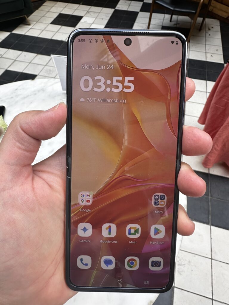 Motorola er klar med nye medlemmer til Razr-familien 6 Motorola er klar med nye medlemmer til Razr-familien 6