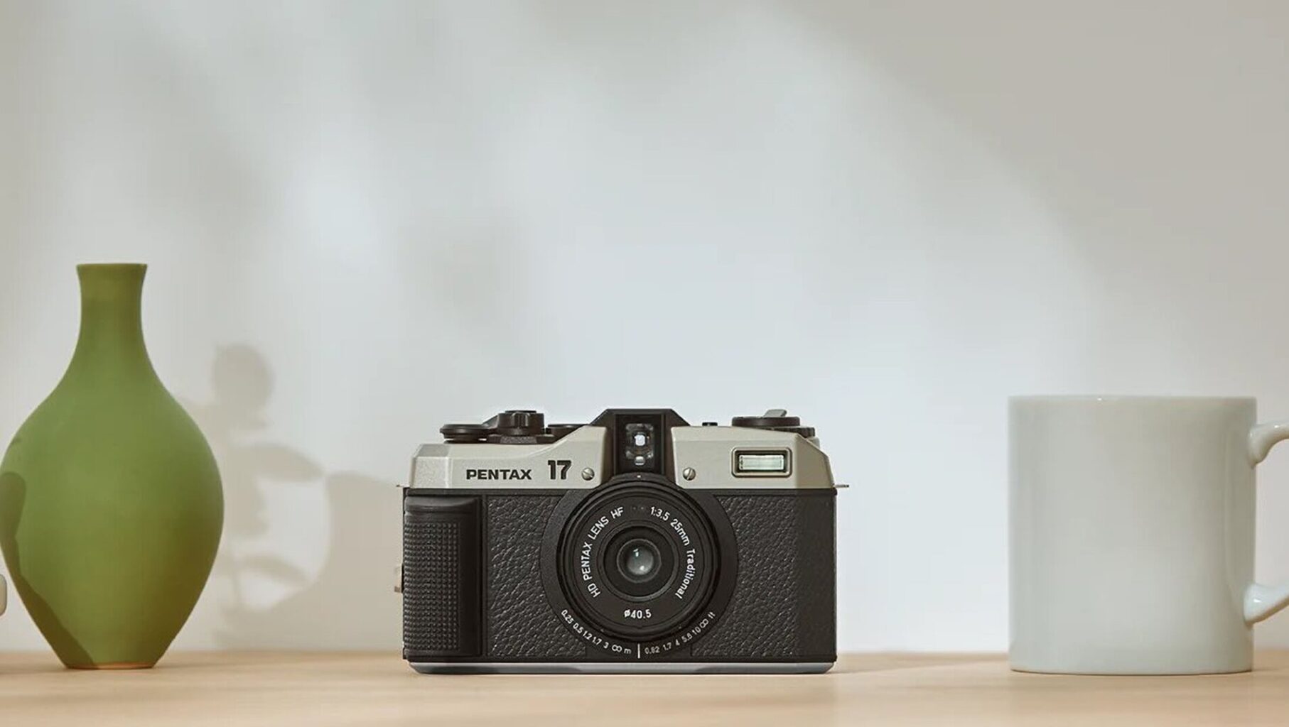 Pentax 17 filmkamera