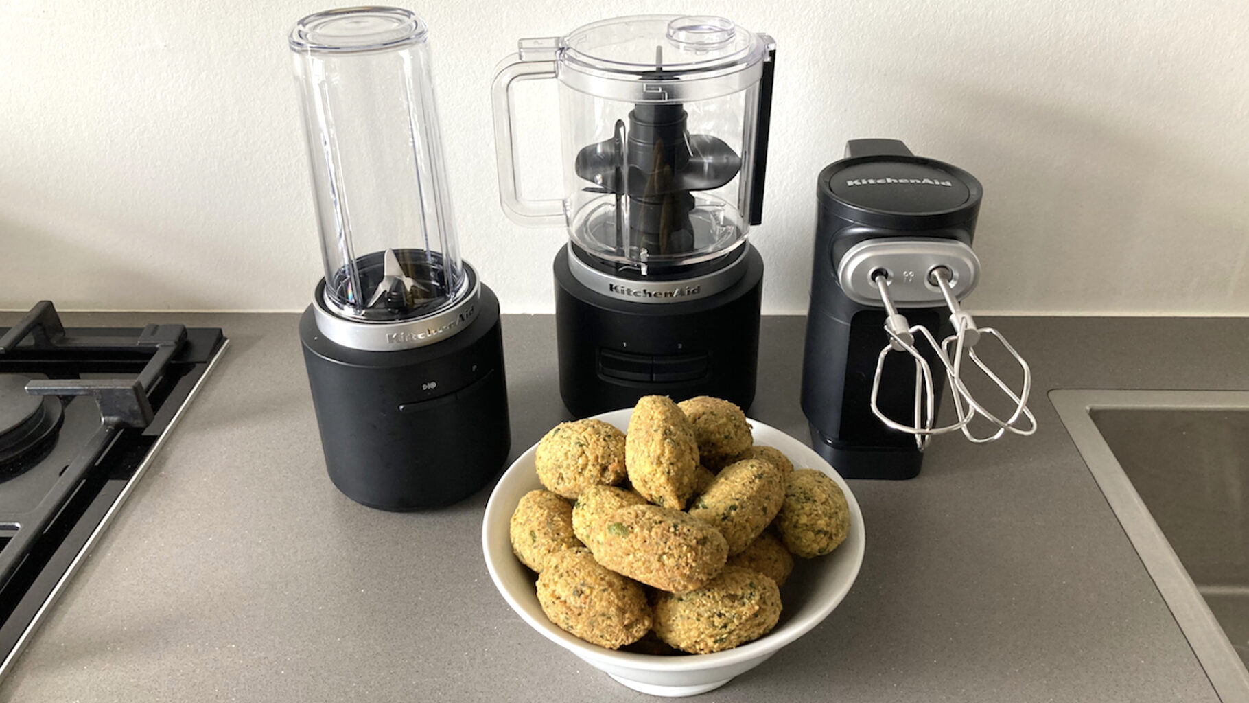 KitchenAid Go Cordless Hand Vacuum 5KKVR121BM 7 KitchenAid Go falafler