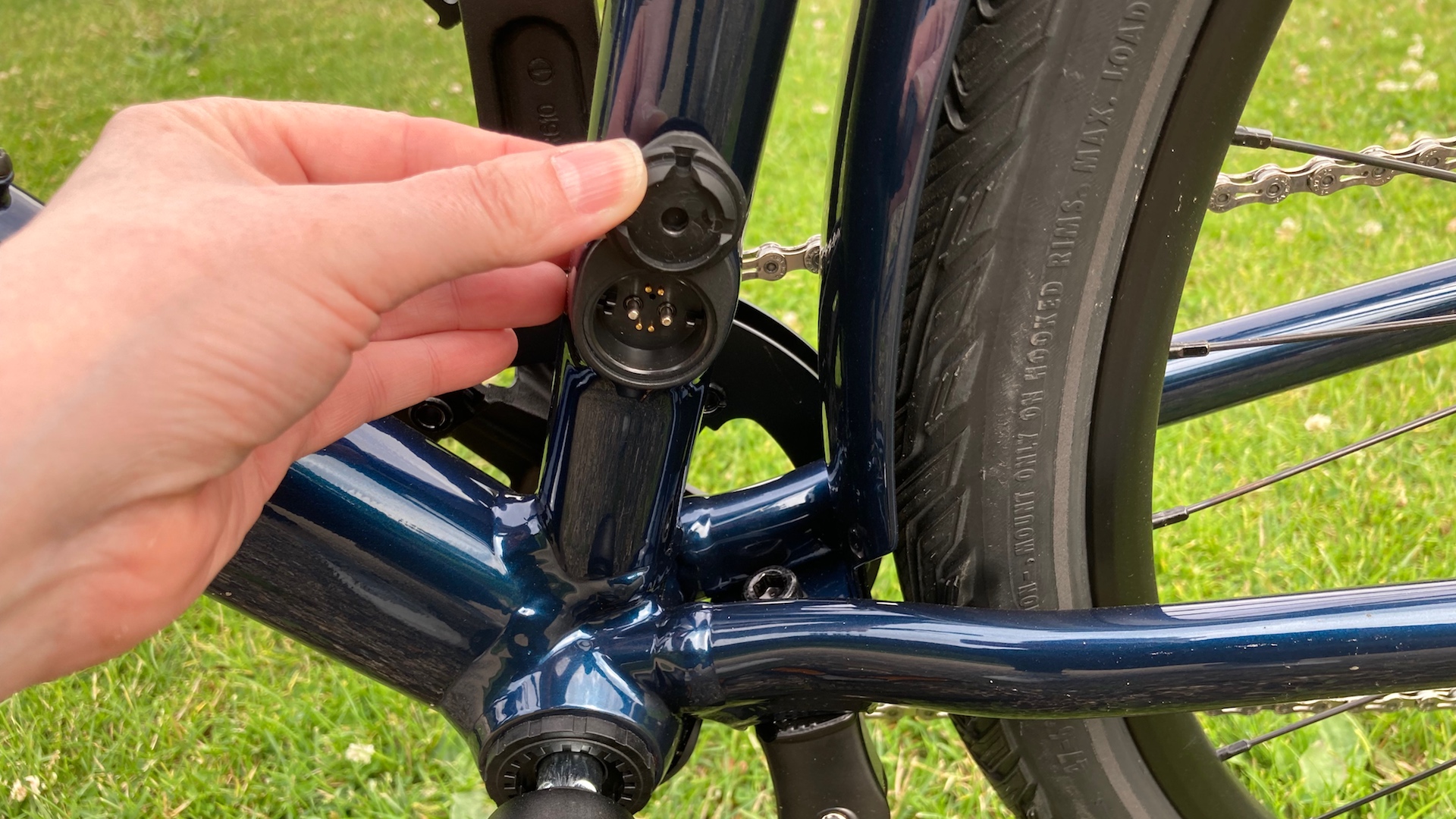 Ampler Stellar Midnight Blue 3 ampler ladeport